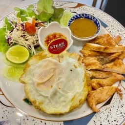 ข้าวหน้าสเต็กหมู