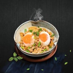 ยำไข่เยิ้ม