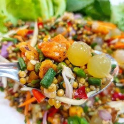 ยำไข่แมงดา+ไข่ปู