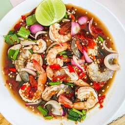 ยำกุ้งทูโทน