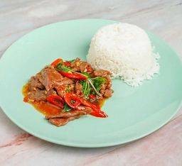 ข้าวเนื้อผัดใบโหระพา