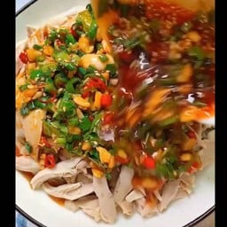 ยำไก่สูตรเย็น凉拌手撕鸡