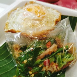 ข้าวผัดคะน้าน้ำมันหอย