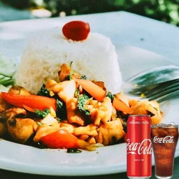 [อร่อยซ่ากับโค้ก] ข้าวกะเพราแซลมอน และโค้กกระป๋อง