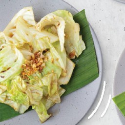 กะหล่ำปลีผัดน้ำปลา (LM)