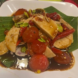 ตำหมูยอไข่แดง