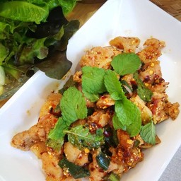 คอหมูน้ำตก
