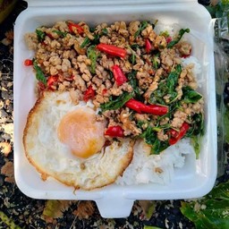 สตาร์ด็อกกระเพราหมู