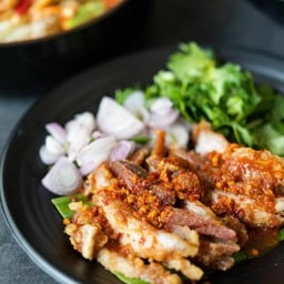 น้ำตกคอหมู