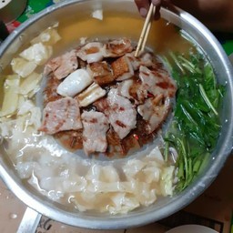 ต้นข้าวหมูกะทะ