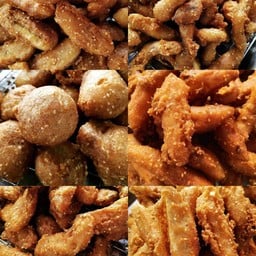 กล้วยทอดคุณยายเมืองมีน💛💚 ปั้มปตท.สุวินทวงศ์ขาเข้า