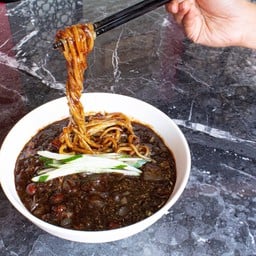 จาจังเมียน