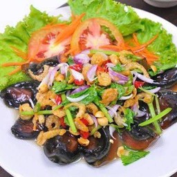 ยำไข่เยี่ยวม้า