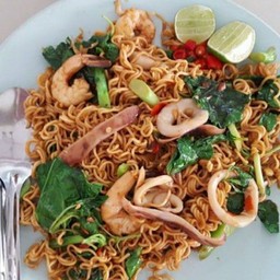 ผัดมาม่าขี้เมา