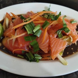 เหลา แซลมอน