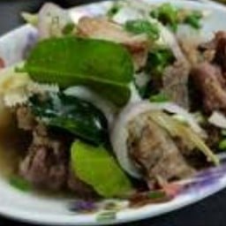 ต้มแห้งเครื่องในเนื้อ