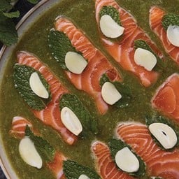 แซลมอนจี๊ดจ๊าด