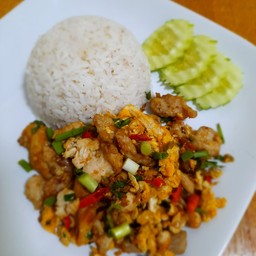ข้าวราดหมู+ไก่+ไข่คั่วพริก เกลือ