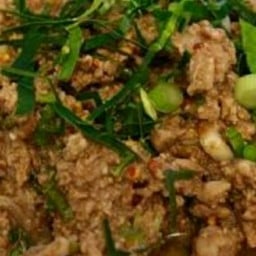 ก้อยเนื้อคั่ว