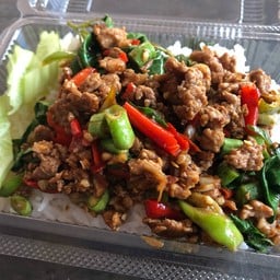 กะเพาเนื้อสับ