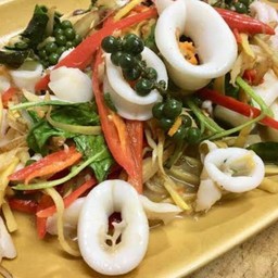 ผัดฉ่าปลาหมึกราดข้าว
