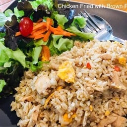 ข้าวกล้องผัดอกไก่