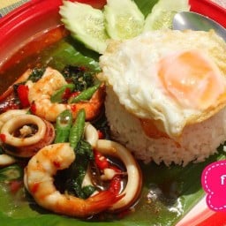 ครัวหลังบ้าน (ข้าว ยำ มัทฉะ) -