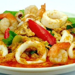 ทะเลผัดผงกะหรี่