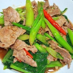 ผัดคะน้า