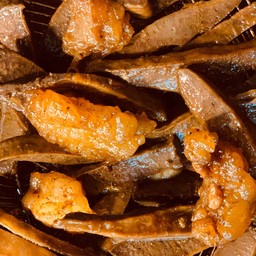 ม้ามทอดแดดเดียว มีมัน