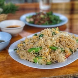 ข้าวผัดเล็กที่ไม่เล็ก
