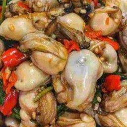 Stir Fried Basil With Oysters