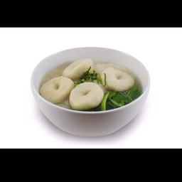 ก๋วยเตี๋ยวลูกชิ้นปลาน้ำใส