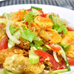 ยำไข่ดาว