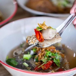 ก๋วยเตี๋ยวเนื้อตุ๋นกระทะทอง สถานีรถไฟหาดใหญ่