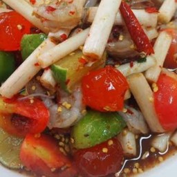 ตำไหลบัวไข่แดงกุ้งสด