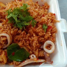 ข้าวผัด ต้มยำ ทะเล