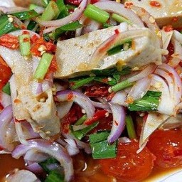 Spicy Vietnamese Pork Sausage Salad With Egg Yolk