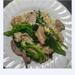 ข้าวผัดหมู