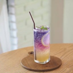 Butterfly Pea Lemon Soda