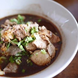 เกาเหลาหมูน้ำตก