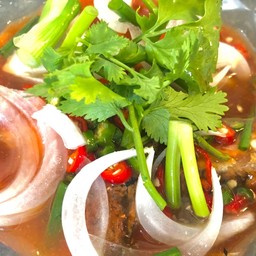 ยำปลากระป๋อง