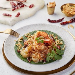 ยำส้มโอกุ้งเสียบ