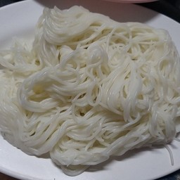 ขนมจีน RICE NOODLES