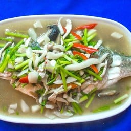 ปลากระพงนึ่งบ๊วย