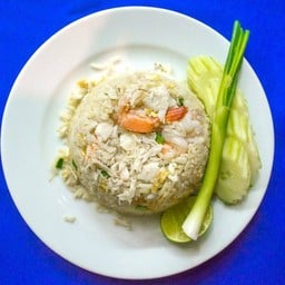 ข้าวผัดรวมมิตรทะเล