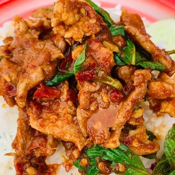 พริกแกงหมู ราดข้าว