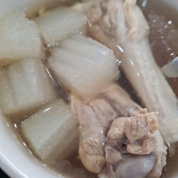 ปีกตุ๋นมะนาวดอง