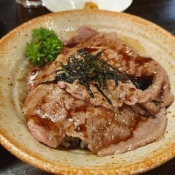 ข้าวหน้าเนื้อวากิว