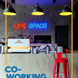 Life Space : นิมมานฯ 15 
Co-working สำหรับคนชิคๆ 
